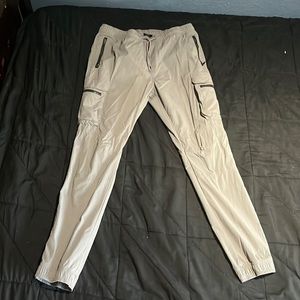 H&M, Size Medium, Gray colored